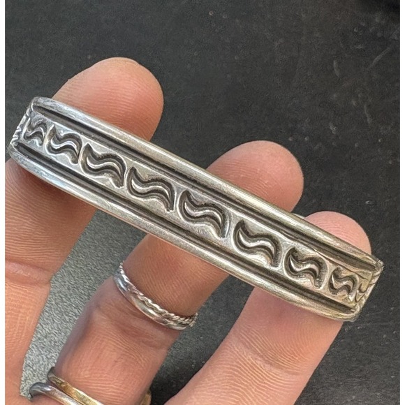 Darin Bill Jewelry - Vintage DARIN BILL NAVAJO NATIVE HEAVY STERLING SILVER 7" CUFF BRACELET 32g